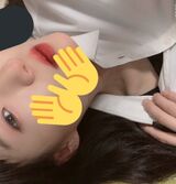 20-year-old beauty nursing student takes a selfie of the daring and the thigh insertion masturbation selfie