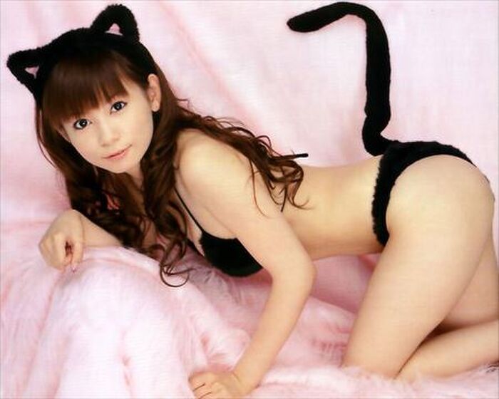 The image that the elder sister who had erotic body is doing erotic thing in the cos of the uniform, and I pulled out three times here [44 photos] 17th image