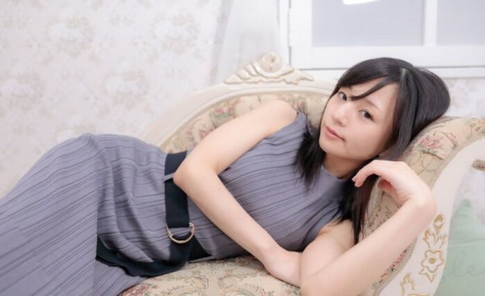 Exposed idol Kawase Canon with one nipple in a thousand, is taken close-up to detail naked nudity in white hori ww 23th image