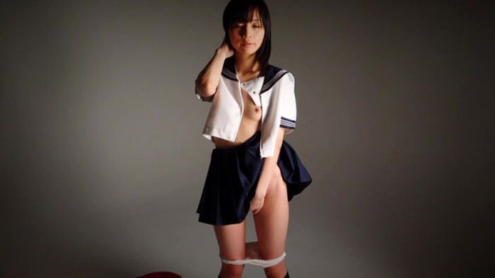 Exposed idol Kawase Canon with one nipple in a thousand, is taken close-up to detail naked nudity in white hori ww 6th image