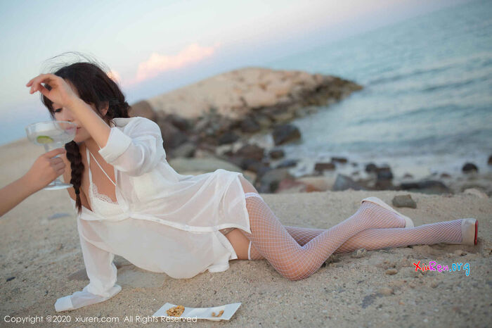[秀人网XiuRen] N01951 红润养眼开朗女生陶喜乐_lele撩人内衣室外商务高清写真 63P 14th image