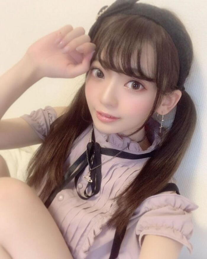 S1 debut of the miracle of 18-year-old caught girl Maki Izu na, is poked to the back of the throat in the first subjective and involuntarily tears eyes ww 12th image