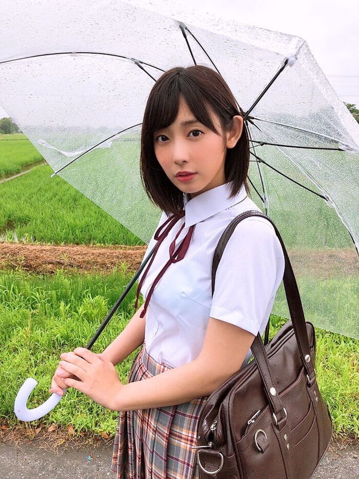 Beautiful girl idol Mizuminato Mio from Fukuoka who buzzed on SNS too cute, extreme gravure show off reminiscent of a hand bra ww 16th image