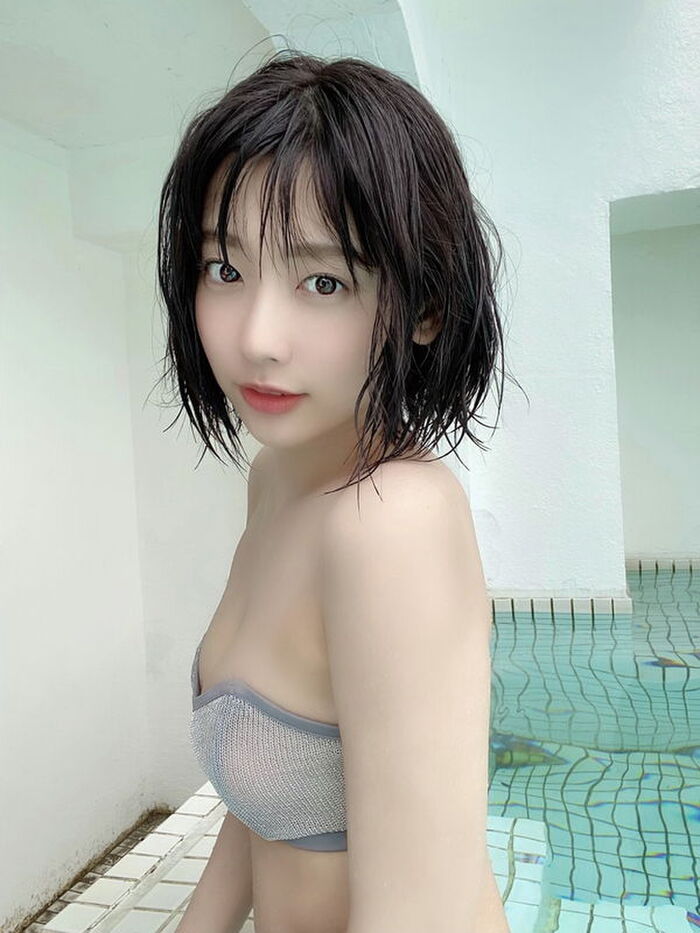 Beautiful girl idol Mizuminato Mio from Fukuoka who buzzed on SNS too cute, extreme gravure show off reminiscent of a hand bra ww 9th image