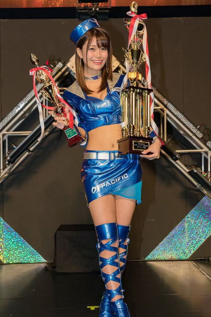 Japan Race Queen Grand Prix 8th Generation Grand Prix Mao Akutsu, milk swaying in a mini bikini that attacked enough to show the crack of the buttocks ww 9th image