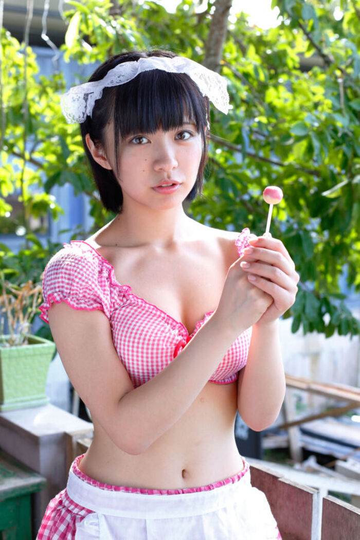 Yuri Asakura, E Cup Swimsuit Gravure Image Is Too Cute! Eravalesi leader shows off beautifully in the off-shot photo of 'Cream'! 26th image