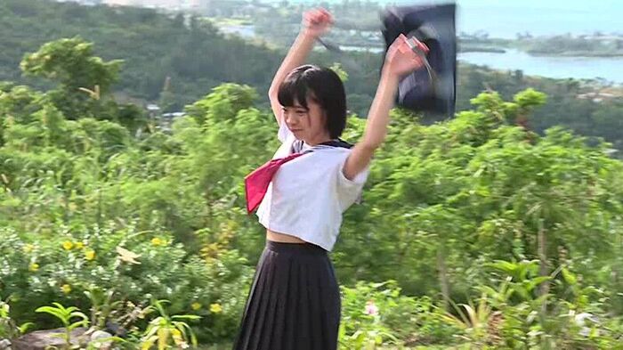 Yuri Asakura, E Cup Swimsuit Gravure Image Is Too Cute! Eravalesi leader shows off beautifully in the off-shot photo of 'Cream'! 42th image