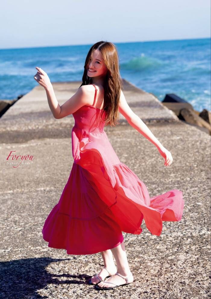 Nakata KanaGinogi Nogizaka's Best Big Photo Collection Swimsuit Gravure Images, etc. 50 Photos 97th image