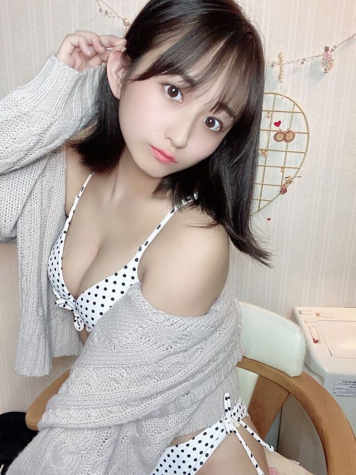 Nishioka Rina, Echiechi Maid's Appearance Is Too Sexy! The swimsuit gravure off shot photograph of the child face Loli big idol is echoed when it is too cute! 13th image