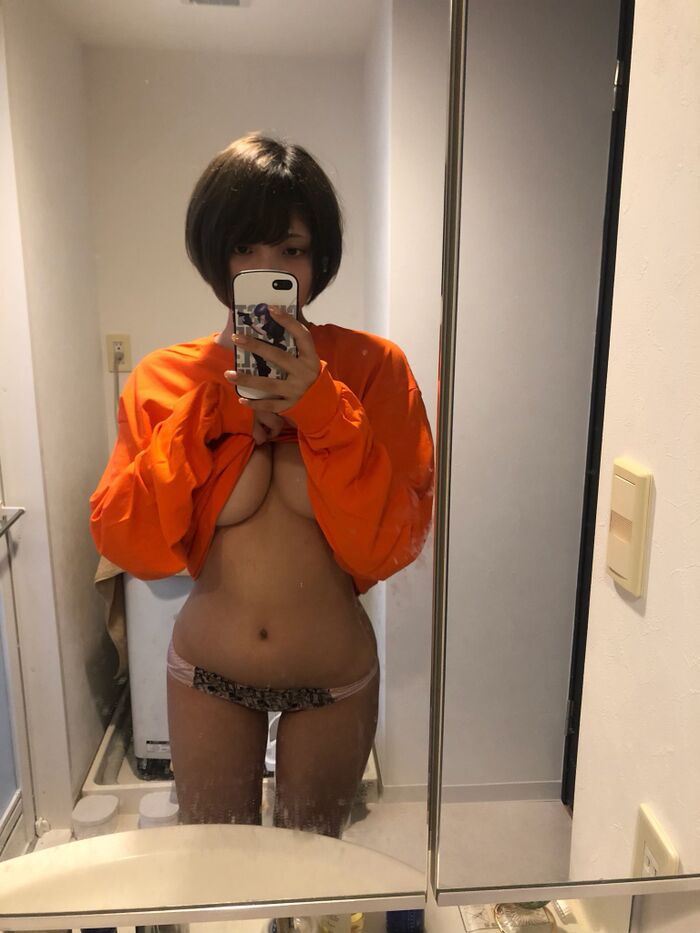 Gradle to post a selfie like a back plaque girls is probably erotic I guess 10th image