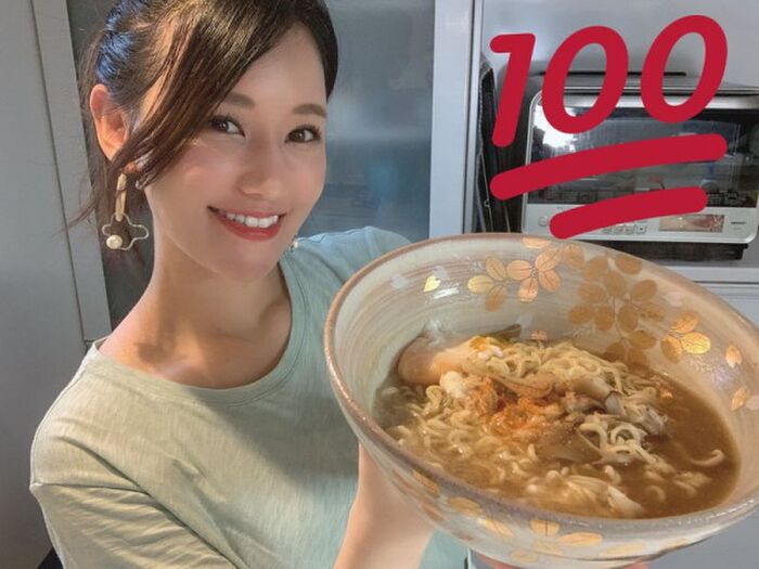 Former AKB48 Suzuki Mariya, I'm challenging the hand bra gravure of the limit exposure in the first photo of the last 20s ww 14th image