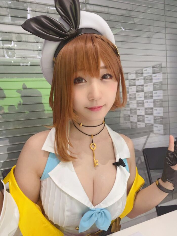 Popular Big Pretty Layer Iori More, Valley Oppai Shows Off At Tokyo Game Show 2020 w 3th image