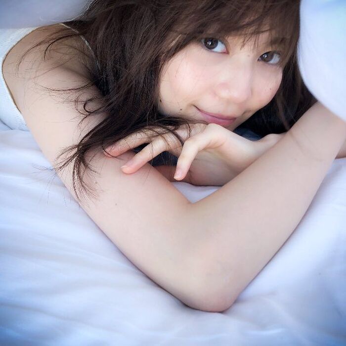 アイドル画像           【生田絵梨花】乃木坂でも大人気な童顔巨乳アイドルのエッチな画像                      乃木坂46の中でも人気を争う、童顔なのに美巨乳のアイドル、生田絵梨花。ビキニ姿になったり下着姿になったりセミヌードになったりと、存分にエッチなボディを披露してくれます。くりくりした瞳の可愛らしい顔とは裏腹に、大きくて綺麗な美巨乳が素晴らしい...                                                          2020.10.07                                                          アイドル画像 10th image