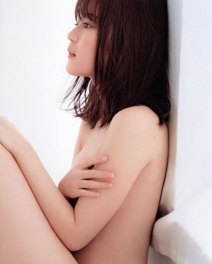 アイドル画像           【生田絵梨花】乃木坂でも大人気な童顔巨乳アイドルのエッチな画像                      乃木坂46の中でも人気を争う、童顔なのに美巨乳のアイドル、生田絵梨花。ビキニ姿になったり下着姿になったりセミヌードになったりと、存分にエッチなボディを披露してくれます。くりくりした瞳の可愛らしい顔とは裏腹に、大きくて綺麗な美巨乳が素晴らしい...                                                          2020.10.07                                                          アイドル画像 19th image