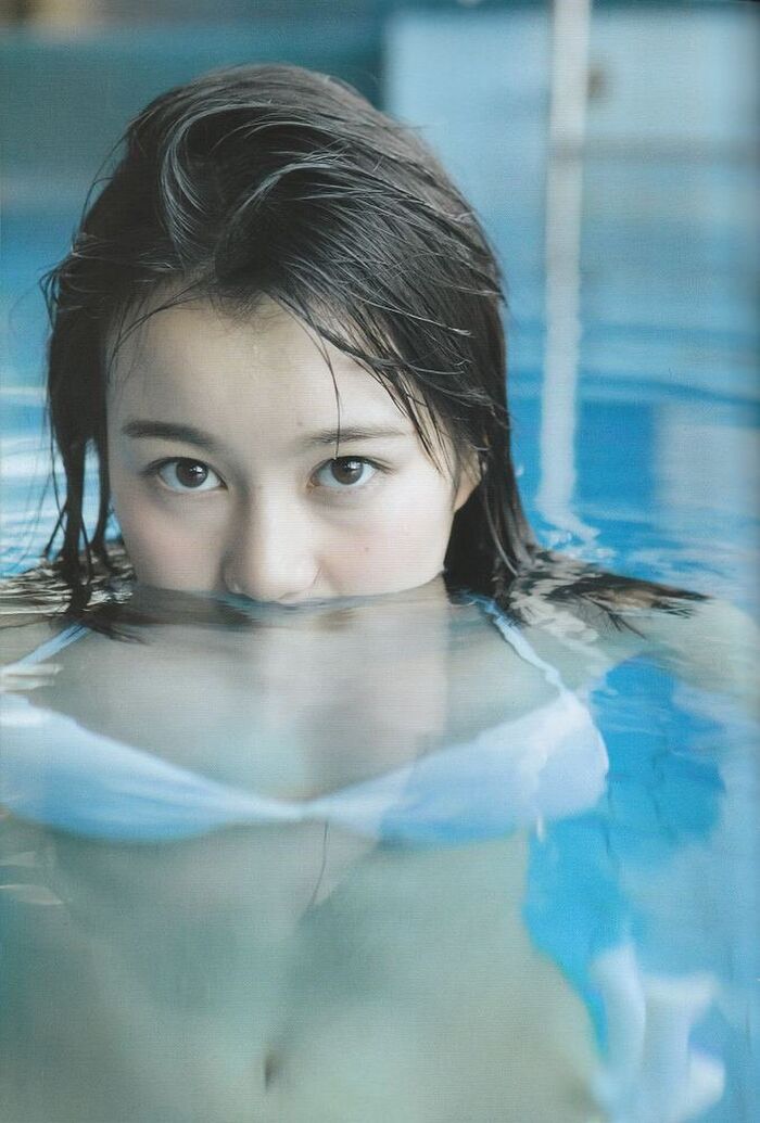 アイドル画像           【生田絵梨花】乃木坂でも大人気な童顔巨乳アイドルのエッチな画像                      乃木坂46の中でも人気を争う、童顔なのに美巨乳のアイドル、生田絵梨花。ビキニ姿になったり下着姿になったりセミヌードになったりと、存分にエッチなボディを披露してくれます。くりくりした瞳の可愛らしい顔とは裏腹に、大きくて綺麗な美巨乳が素晴らしい...                                                          2020.10.07                                                          アイドル画像 9th image