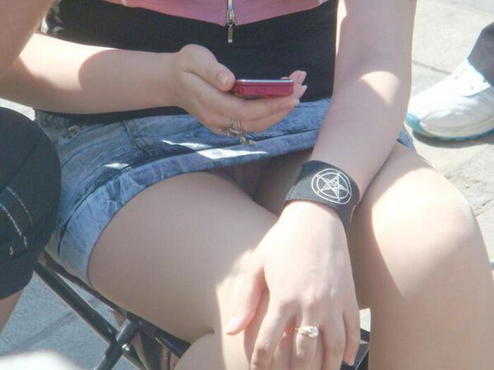69 punch-raelo images of denim skirts! Voyeurism of the pants of the gal who can be seen round from minisca! 50th image