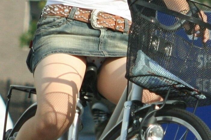 69 punch-raelo images of denim skirts! Voyeurism of the pants of the gal who can be seen round from minisca! 60th image