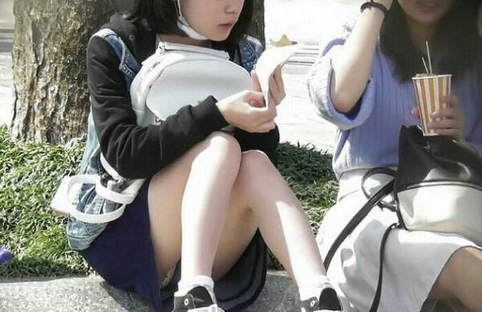 69 punch-raelo images of denim skirts! Voyeurism of the pants of the gal who can be seen round from minisca! 79th image
