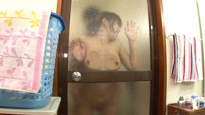 [Glass over erotic image] It becomes so as a result when you press the throes the glass... (52 sheets) (10/03 additions) 47th image
