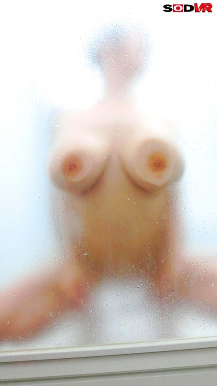 [Glass over erotic image] It becomes so as a result when you press the throes the glass... (52 sheets) (10/03 additions) 48th image