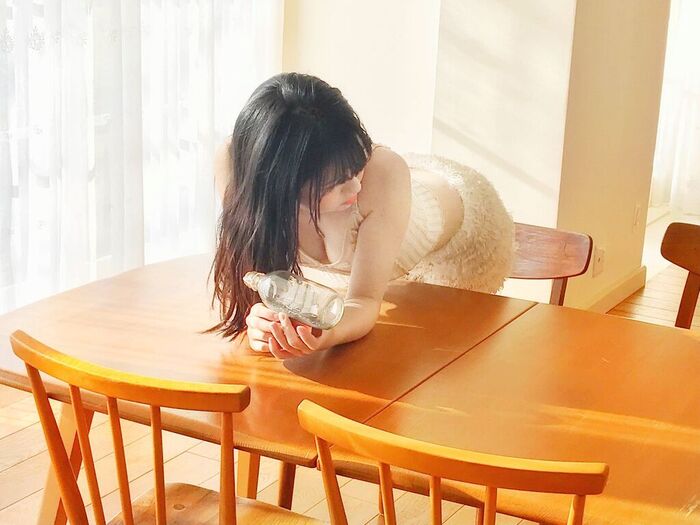 SKE48 Sato Mizuho, too much live costume is a topic! The off-shot image of the chest valley of the estimated D cup is echoed! Swimsuit gravure 12th image