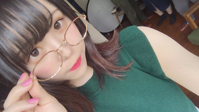 SKE48 Sato Mizuho, too much live costume is a topic! The off-shot image of the chest valley of the estimated D cup is echoed! Swimsuit gravure 13th image