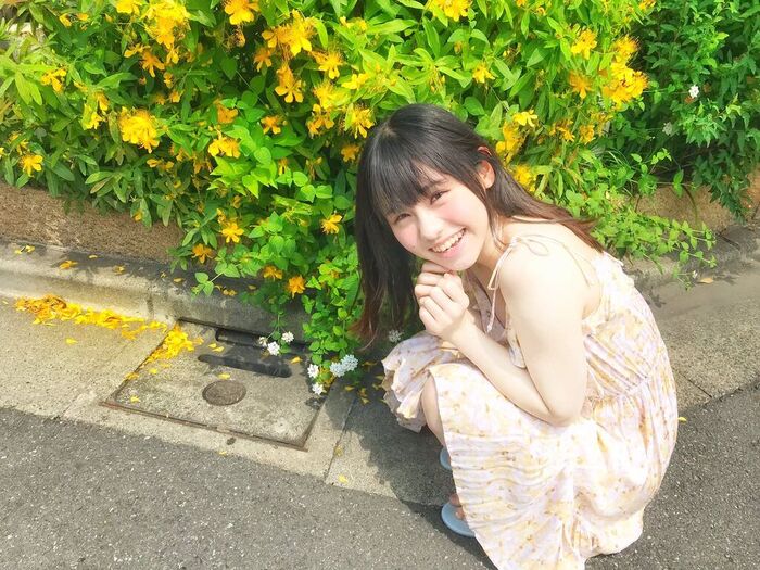 SKE48 Sato Mizuho, too much live costume is a topic! The off-shot image of the chest valley of the estimated D cup is echoed! Swimsuit gravure 21th image