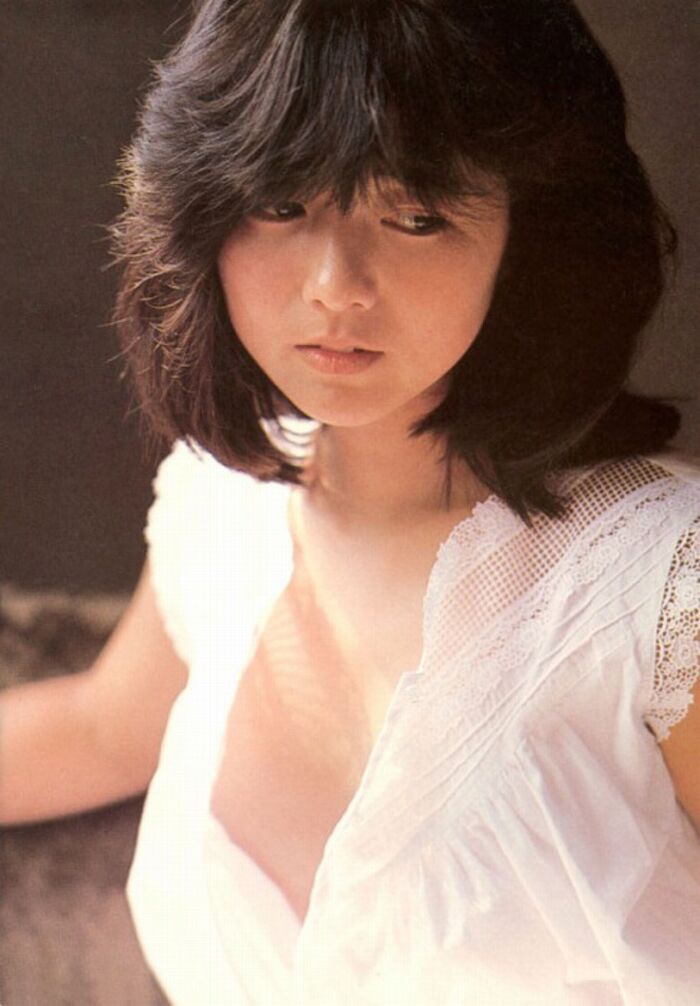 50 gravure images of Miko Miyazaki's 60th birthday swimsuit in bikini for the first time in 40 years 36th image