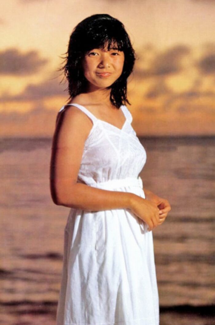 50 gravure images of Miko Miyazaki's 60th birthday swimsuit in bikini for the first time in 40 years 40th image