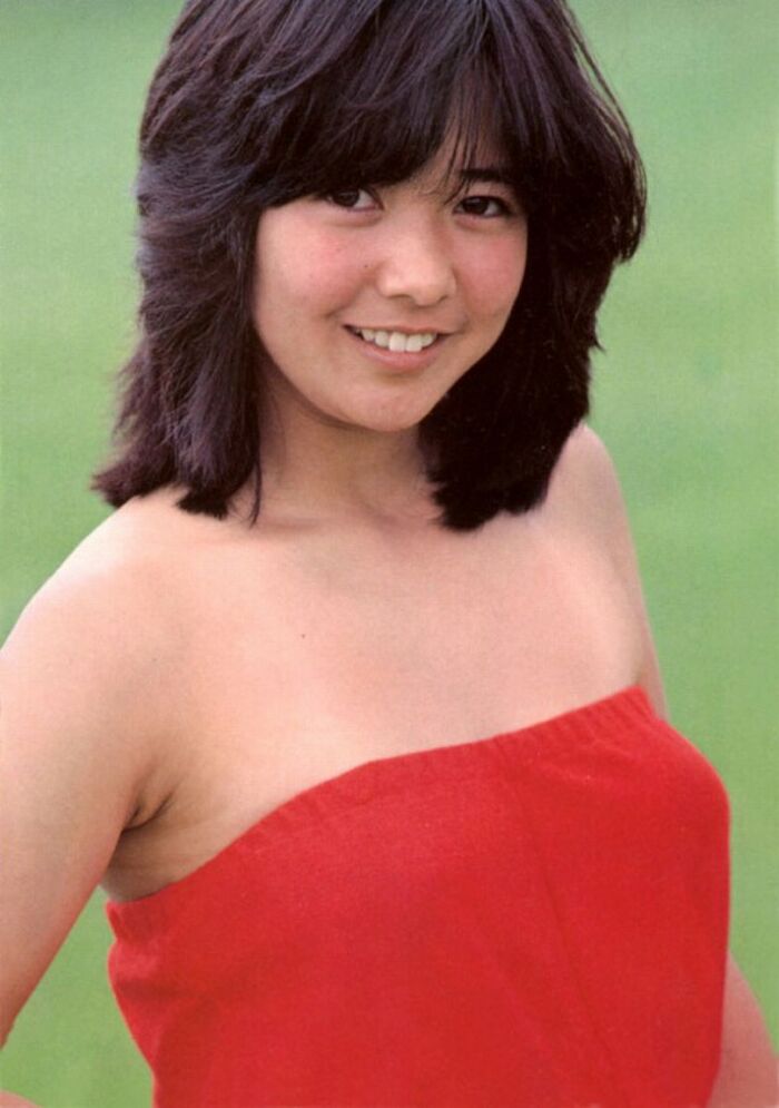 50 gravure images of Miko Miyazaki's 60th birthday swimsuit in bikini for the first time in 40 years 42th image
