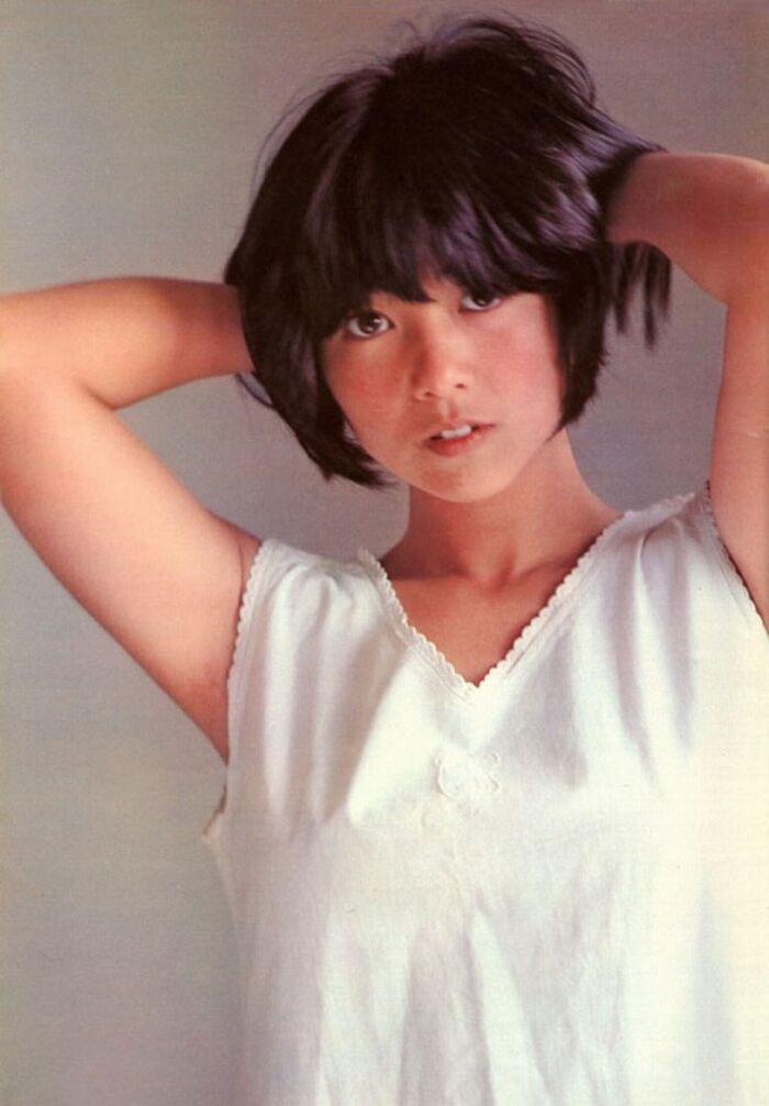 50 gravure images of Miko Miyazaki's 60th birthday swimsuit in bikini for the first time in 40 years 44th image