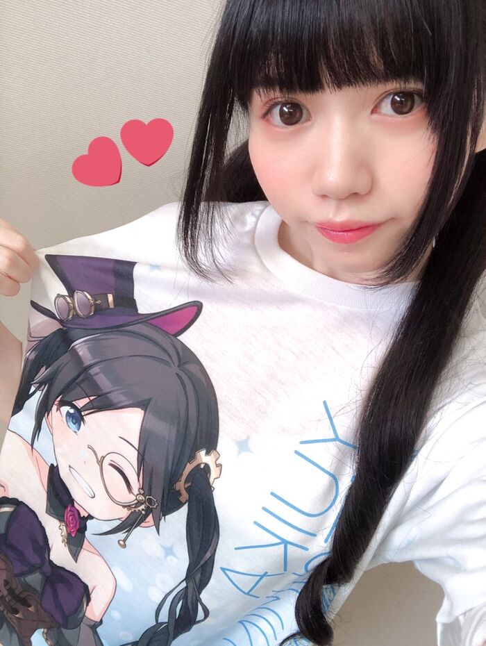 Newcomer voice actor, Kana Narumi, the image of the swimsuit is too naughty! The beautiful milk off-shot photo of the 1st photo collection 'Sandrion' is echoed! 17th image