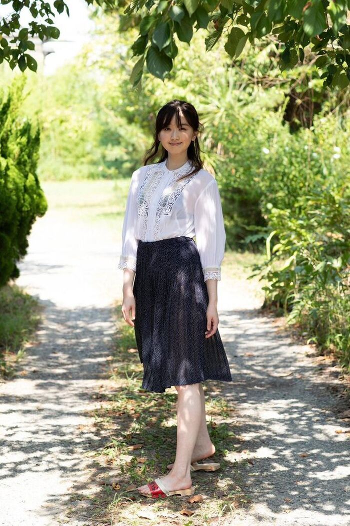 Ayano Kuroki's First Swimsuit Gravure Image Is Too Sexy! Oscar's treasured child who graduated from Gakushuin University shows off her bikini and underwear in a weekly post! 13th image