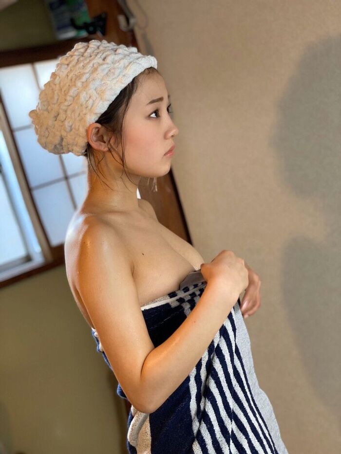 From Hihi Hanasaki, G cup child face Sharp body is too high! DOLCE's Swimsuit Gravure &amp; Off-Shot Images Echo! 35th image