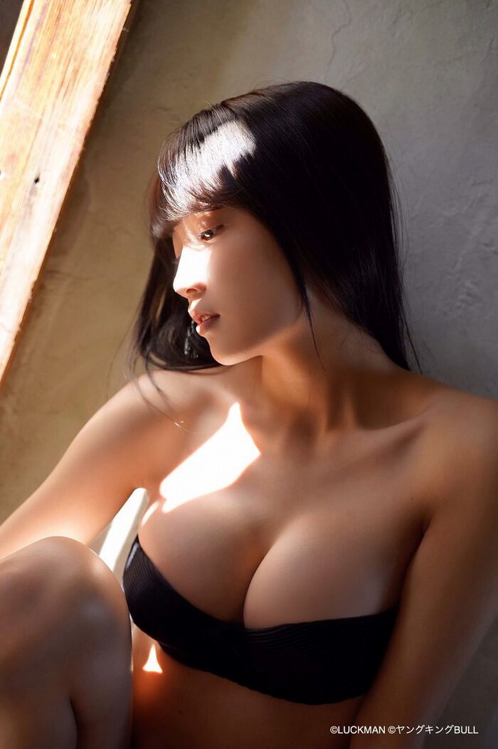 210 swimsuit gravure and photo collection images of Hikari Kuroki 'Godly Beautiful Girl' 98th image