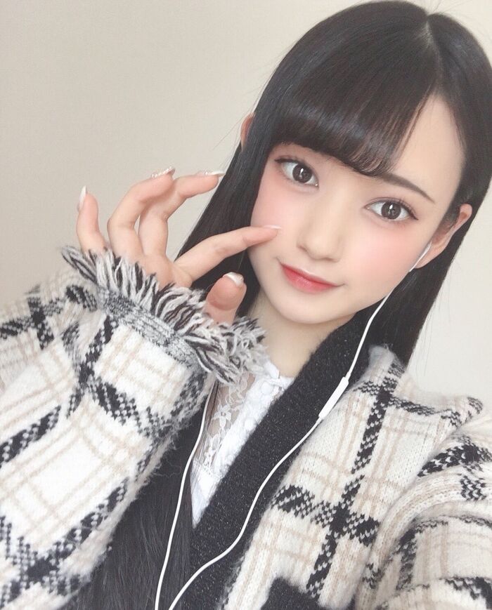Take Umi-chan of the hairless new AV actress who made her AV debut is too beautiful girl 21th image