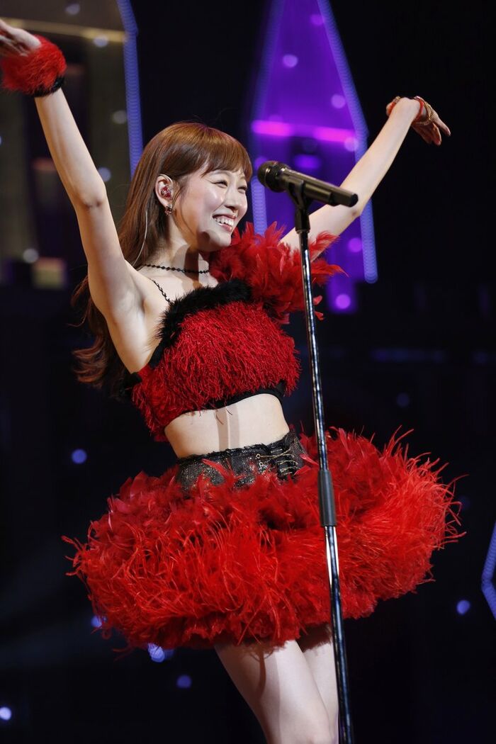 Miki (Miyuki Watanabe) semi-nude and swimsuit, underwear appearance image 200 sheets 33th image