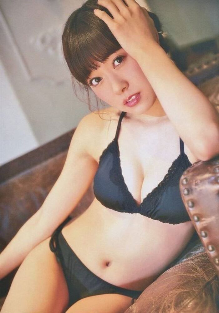 Miki (Miyuki Watanabe) semi-nude and swimsuit, underwear appearance image 200 sheets 88th image