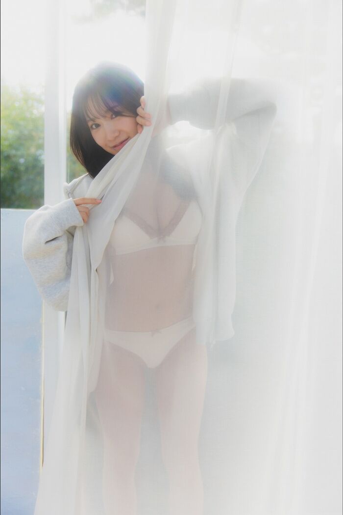 160 swimsuit gravure and breast-shaking GIF images of Sumire Yokono's slender big 89th image