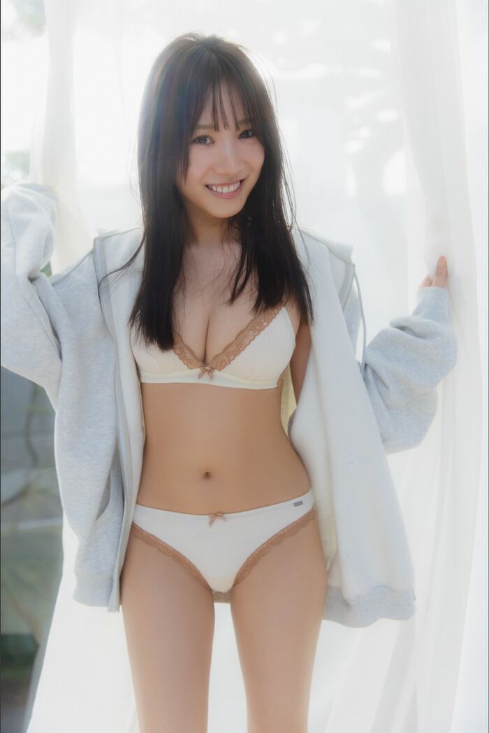 160 swimsuit gravure and breast-shaking GIF images of Sumire Yokono's slender big 91th image