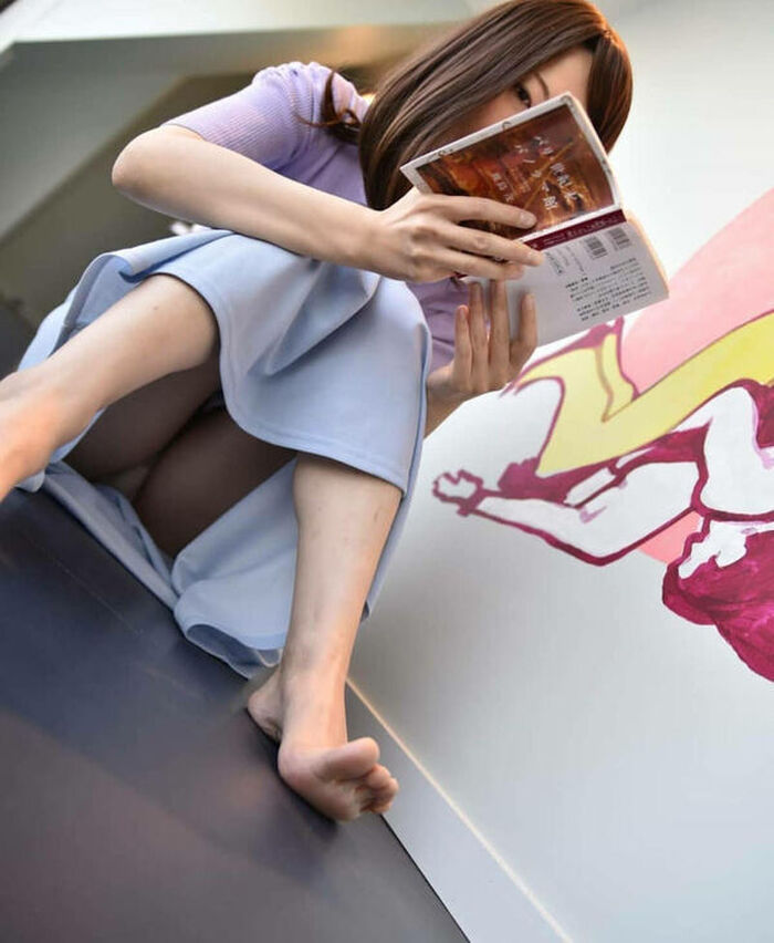Long skirt Panchira voyeur image 173 sheets! I collected low angles on Ronska's sheer bread and crouching. 38th image