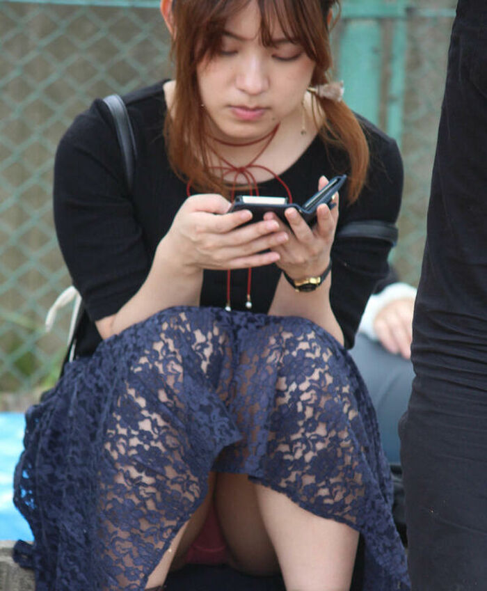 Long skirt Panchira voyeur image 173 sheets! I collected low angles on Ronska's sheer bread and crouching. 52th image