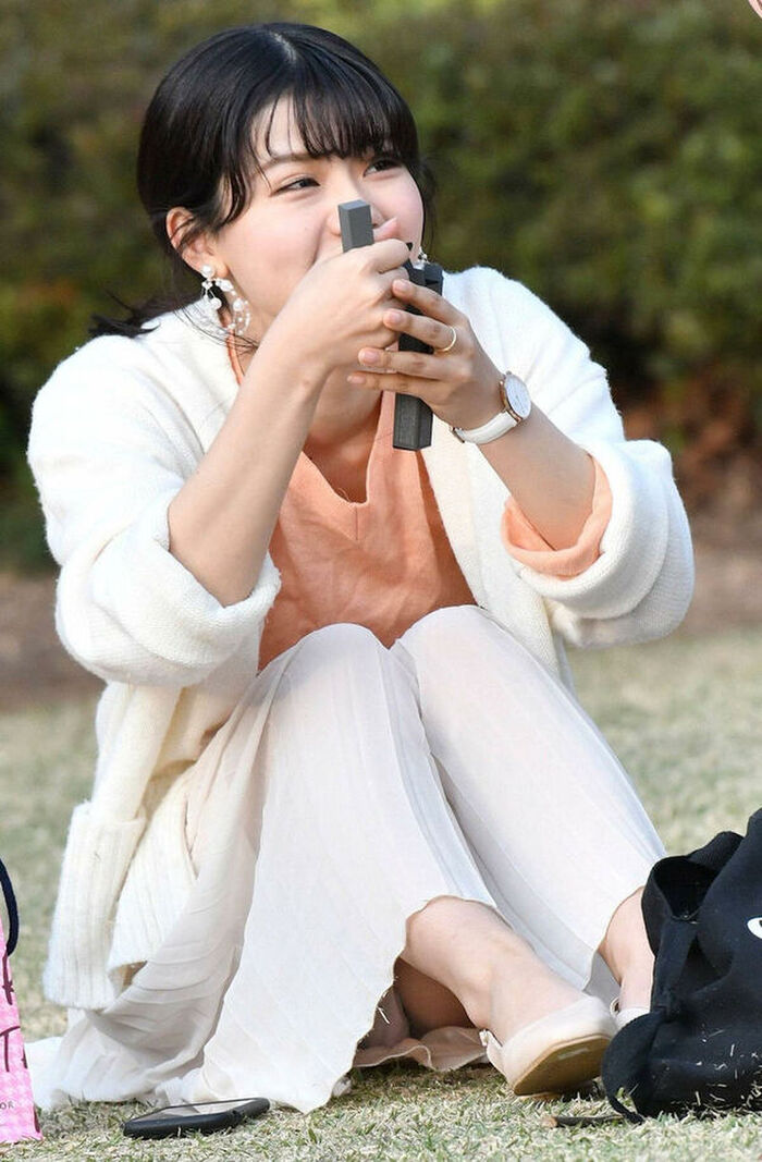 Long skirt Panchira voyeur image 173 sheets! I collected low angles on Ronska's sheer bread and crouching. 54th image