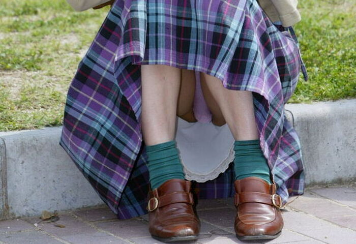 Long skirt Panchira voyeur image 173 sheets! I collected low angles on Ronska's sheer bread and crouching. 80th image