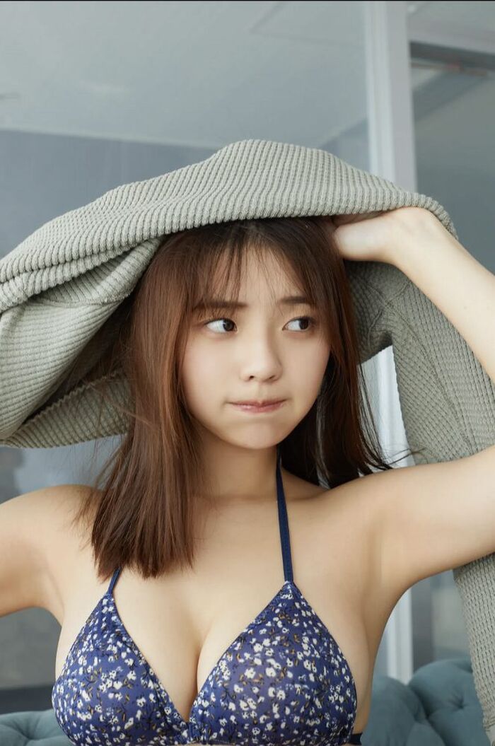 80 swimsuit gravure images of Kikuchi Hime Nana 16-year-old busty daughter-in-law 37th image