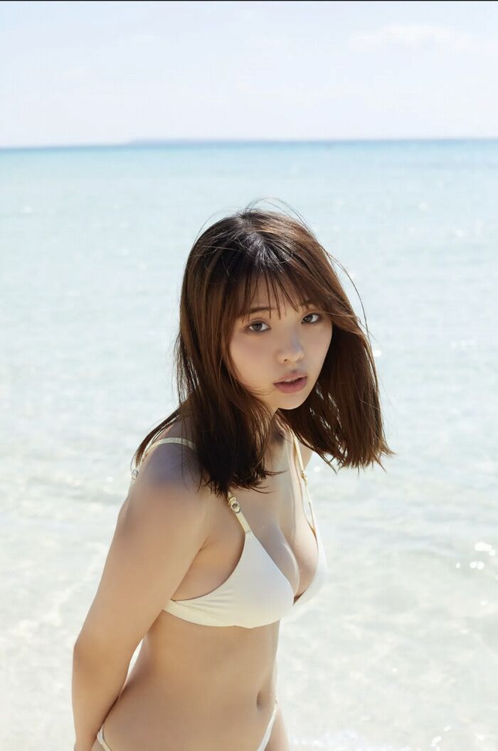 80 swimsuit gravure images of Kikuchi Hime Nana 16-year-old busty daughter-in-law 56th image