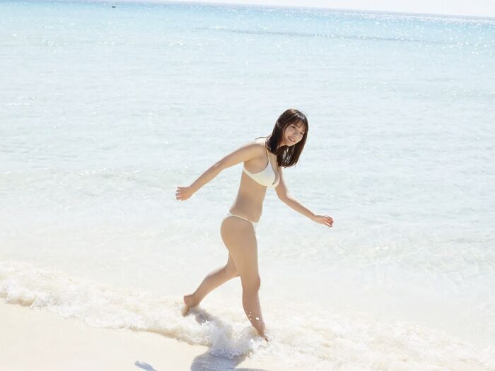 80 swimsuit gravure images of Kikuchi Hime Nana 16-year-old busty daughter-in-law 62th image