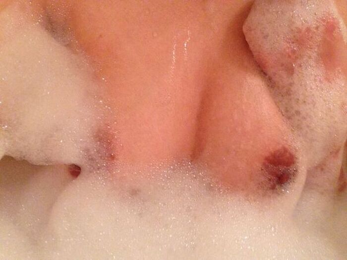 196 amateur naughty photos! Full of selfie images such as half naked and naked from the face! ! 33th image