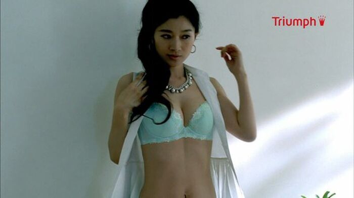 75 naked nudes of Ryoko Shinohara, SEX wet place and underwear CM image, etc. 40th image