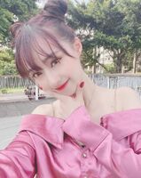 琳仔  超正妹子一個甜笑....讓粉絲都戀愛了